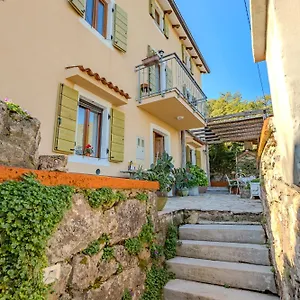 https://apartment-with-soul.primorje-gorskikotar.com