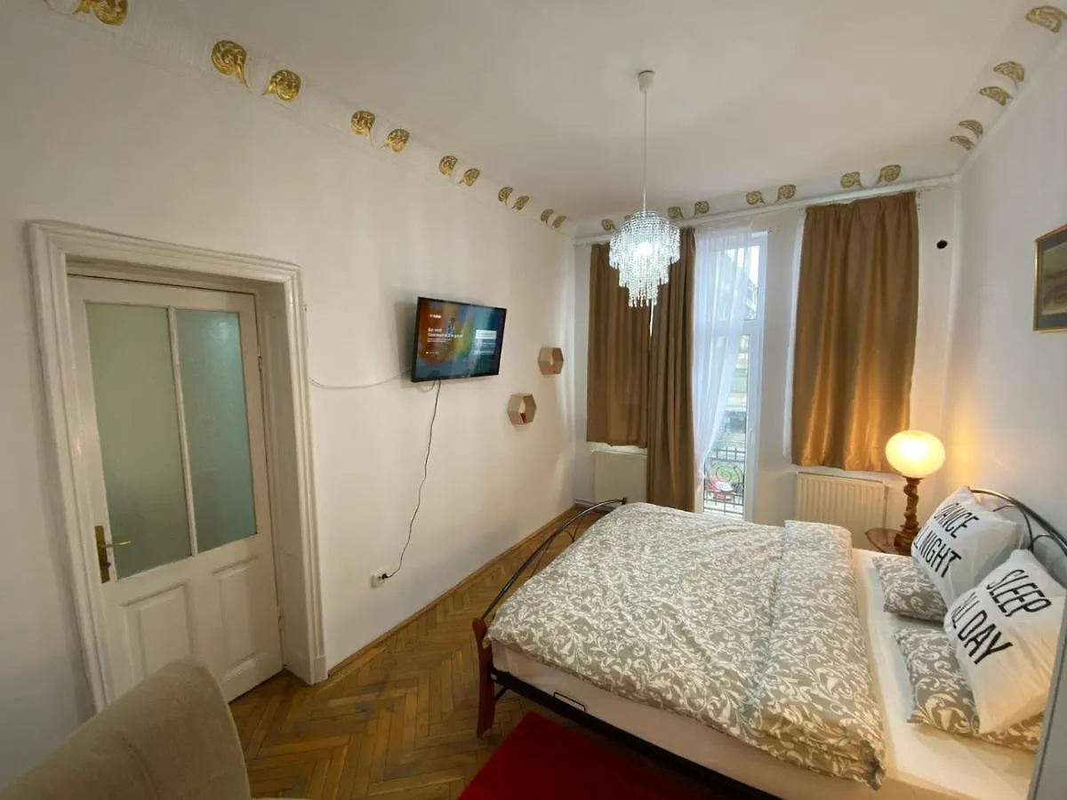 Union Square Sweethome Bucarest