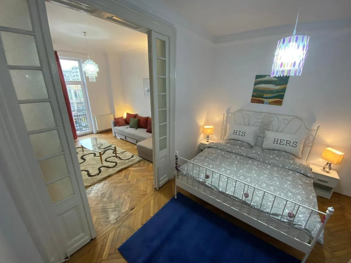בוקרשט Union Square Sweethome 0*,  רומניה